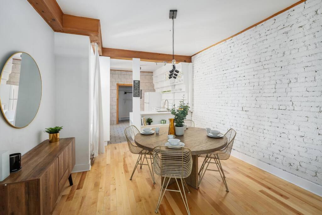 Chic Mile-End 3Br Getaway - Free Parking, Sleeps 8 Lejlighed Montréal Eksteriør billede